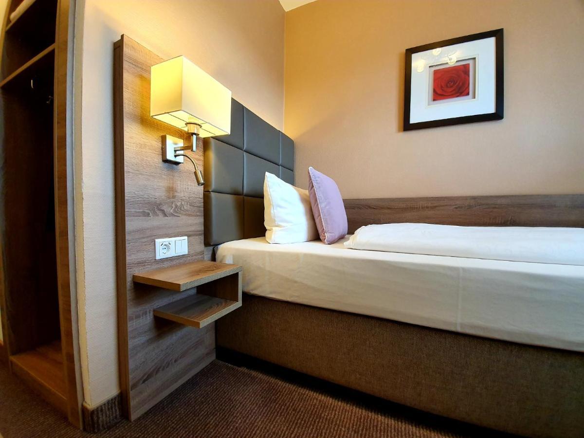 Hotel In Den Herrnwiesen เวิร์ทไฮม์ ภายนอก รูปภาพ