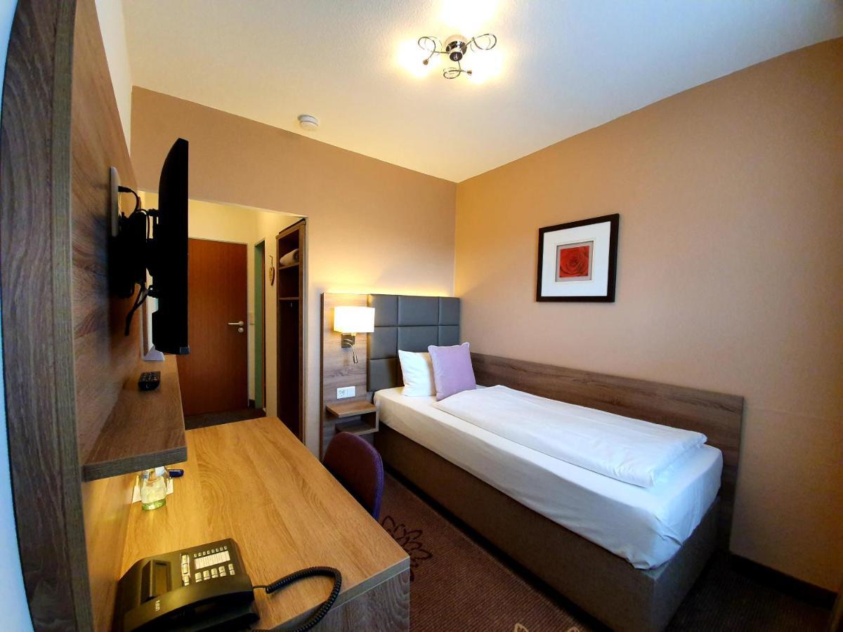 Hotel In Den Herrnwiesen เวิร์ทไฮม์ ภายนอก รูปภาพ